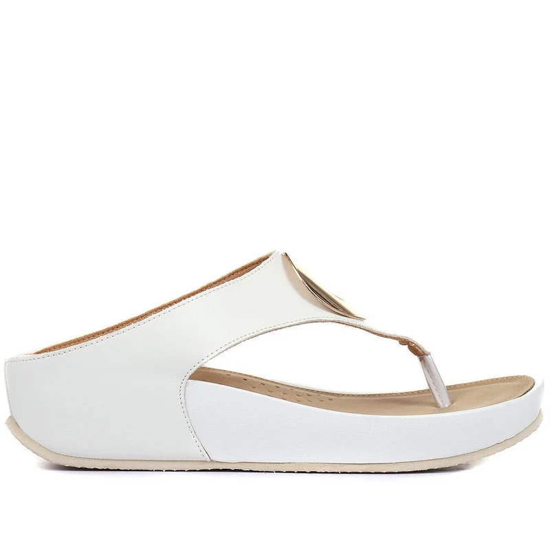 Metallic Toe Post Sandals - BELBAIZH29037 / 315 770 - White