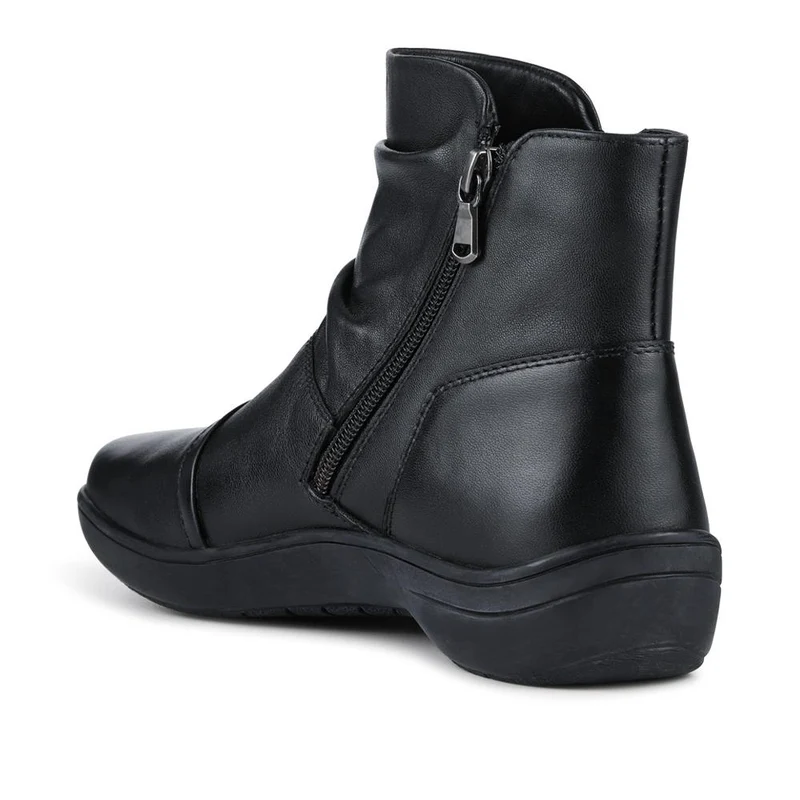 Wide Fit Leather Ankle Boots - KF42004 / 328 468 - Black