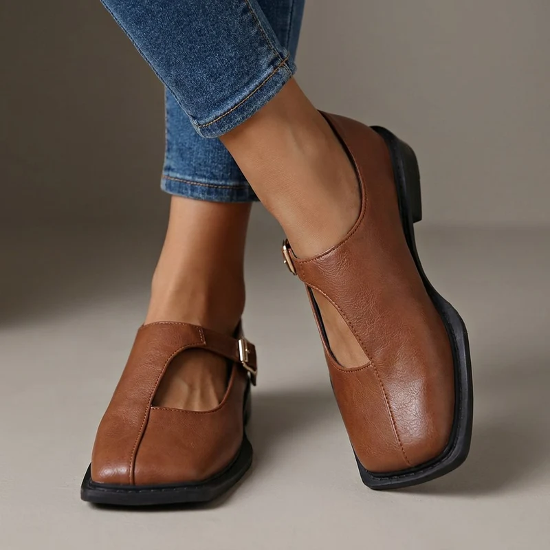 Eniolaa - Schuhe Mit Quadratischer Schuhspitze Und Schnallenriemen Im Vintage Stil