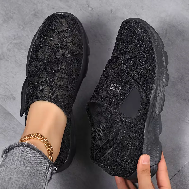 Sabyne – Sneaker Mit Blumenmuster Aus Spitze Und Klettverschluss