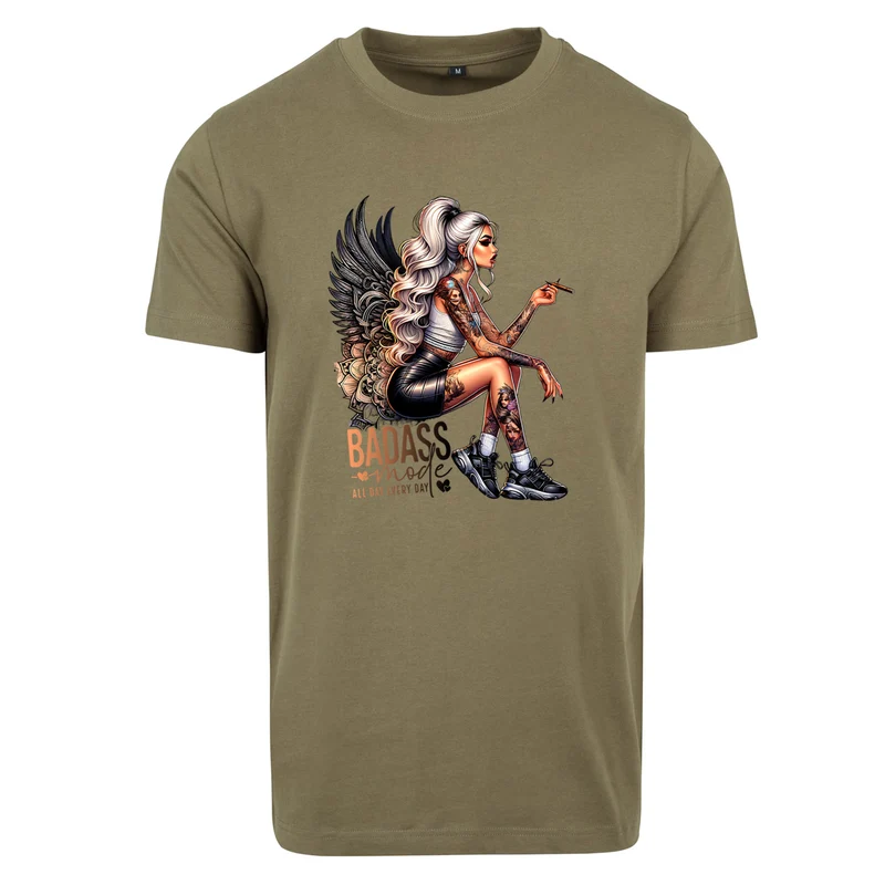 Badass Mode Woman T-Shirt – Statement Shirt mit edgy Fashion-Print