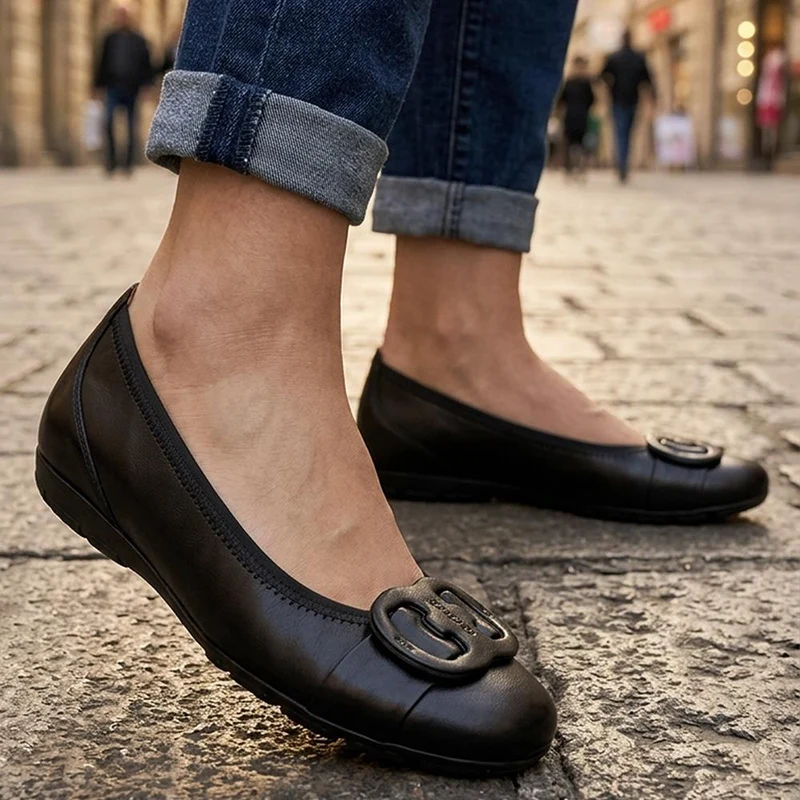 Gabor Leather Ballet Flats W/ Buckle Detail - GABC44058 / 330 677 - Black