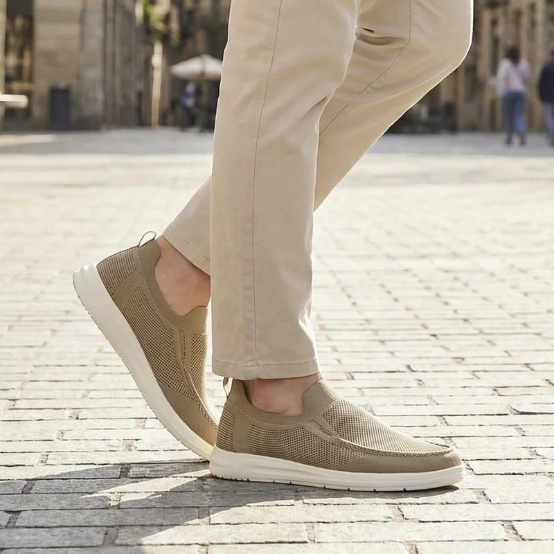 Stretchy Slip-On Shoes - XIAM41014 / 326 930 - Beige