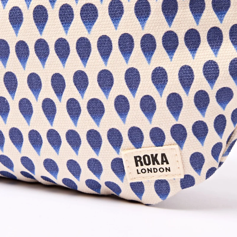 ROKA Mill Hill Crossbody-Tasche aus Baumwoll-Canvas | Denim Rain Indigo