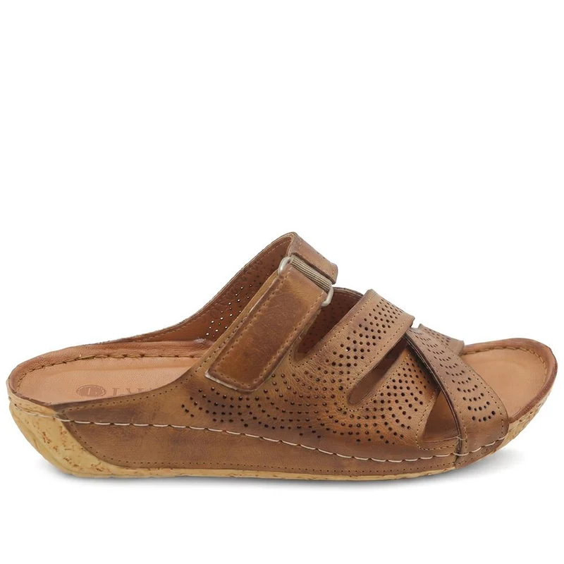 Leather Cut-Out Adjustable Strap Sandals - KARY43004 / 329 118 - Tan