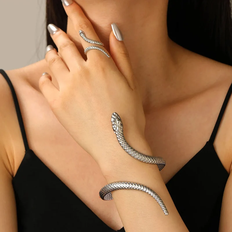 Zevella – Set Aus Armband Und Ring MIT Schlangenmotiv