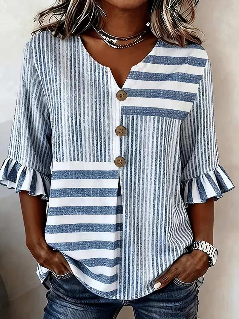 Avyra – Gestreiftes Patchwork-Oberteil mit Rüschenärmeln und Knöpfen