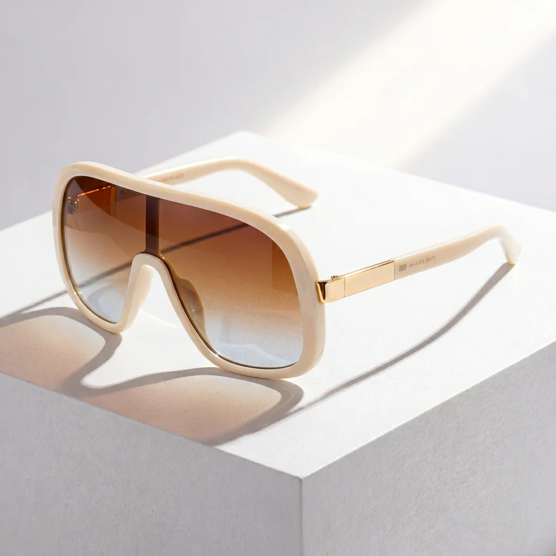 LumaVex - Sonnenbrille Im Shield Stil Mit Breit Getönten Gläsern