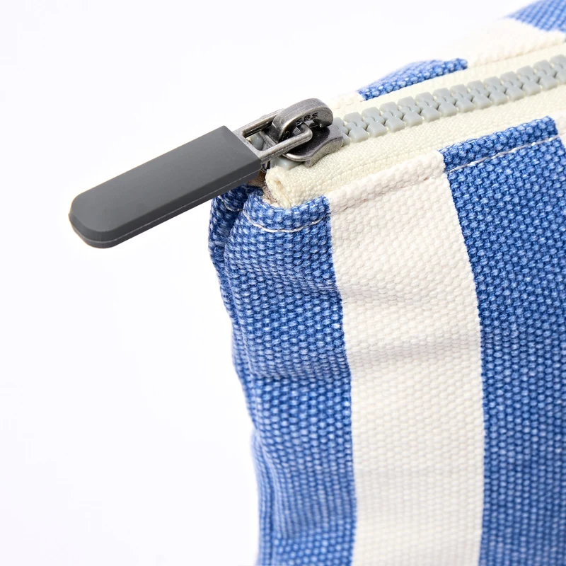 ROKA Maida Vale Baumwoll-Canvas-Beutel, mittelgroß | Denim-Streifen