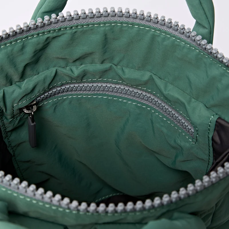 ROKA Bantry XS Arctic Tasche aus recyceltem Nylon