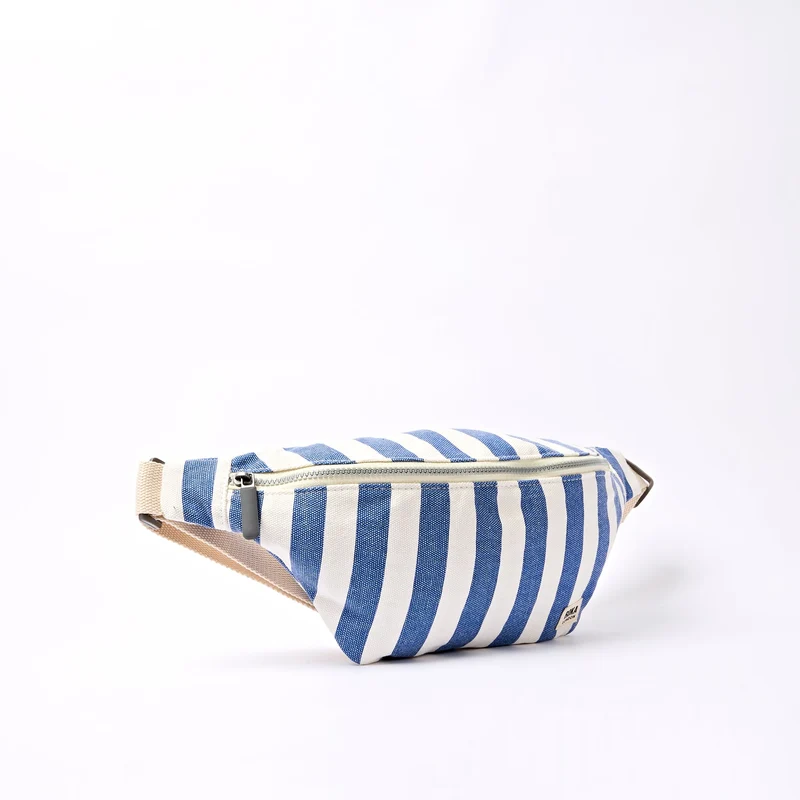 ROKA Mill Hill Umhängetasche aus Baumwoll-Canvas | Denim-Streifen