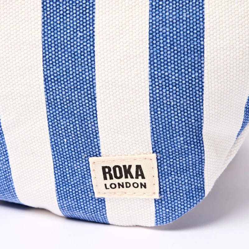 ROKA Mill Hill Umhängetasche aus Baumwoll-Canvas | Denim-Streifen