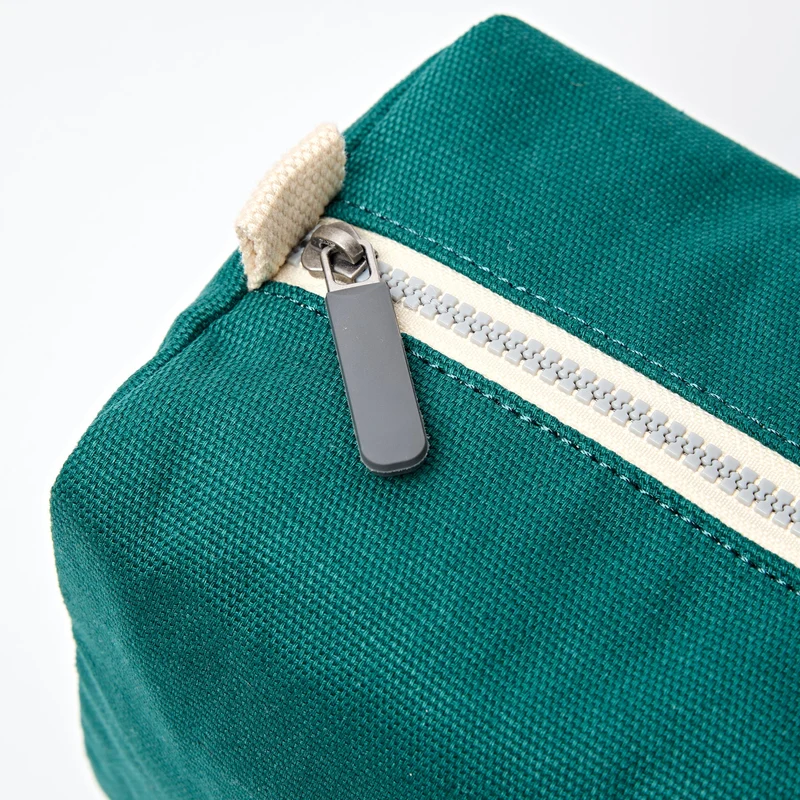 ROKA Mayfair Waschtasche aus Baumwoll-Canvas | Türkis