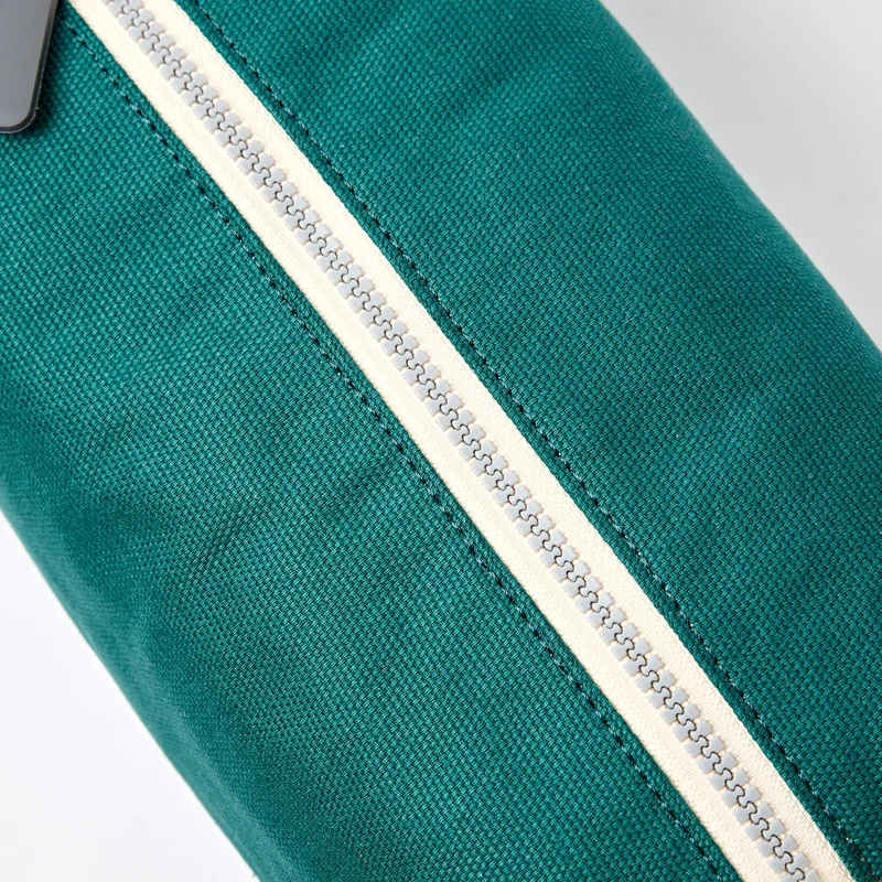 ROKA Mayfair Waschtasche aus Baumwoll-Canvas | Türkis