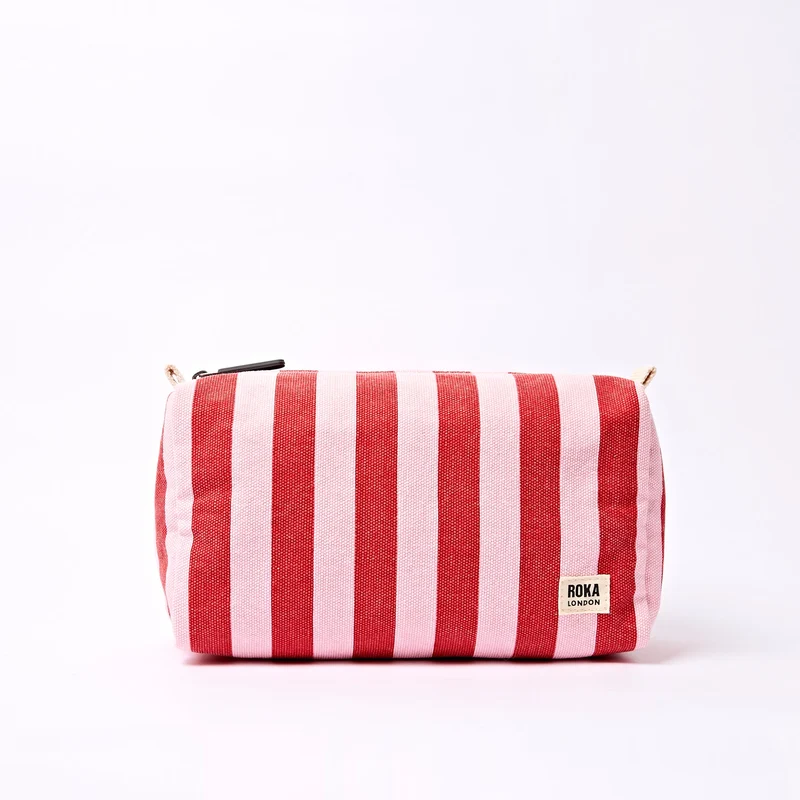 ROKA Mayfair Waschtasche aus Baumwoll-Canvas | Erdbeerstreifen
