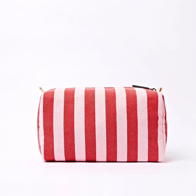 ROKA Mayfair Waschtasche aus Baumwoll-Canvas | Erdbeerstreifen