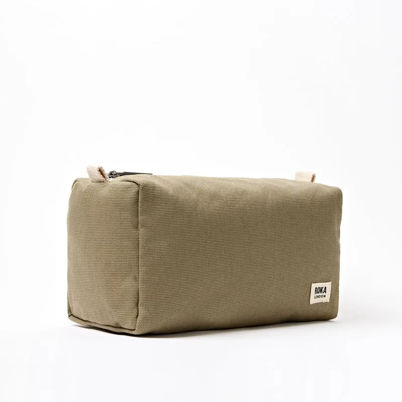ROKA Mayfair Waschtasche aus Baumwoll-Canvas | Taupe