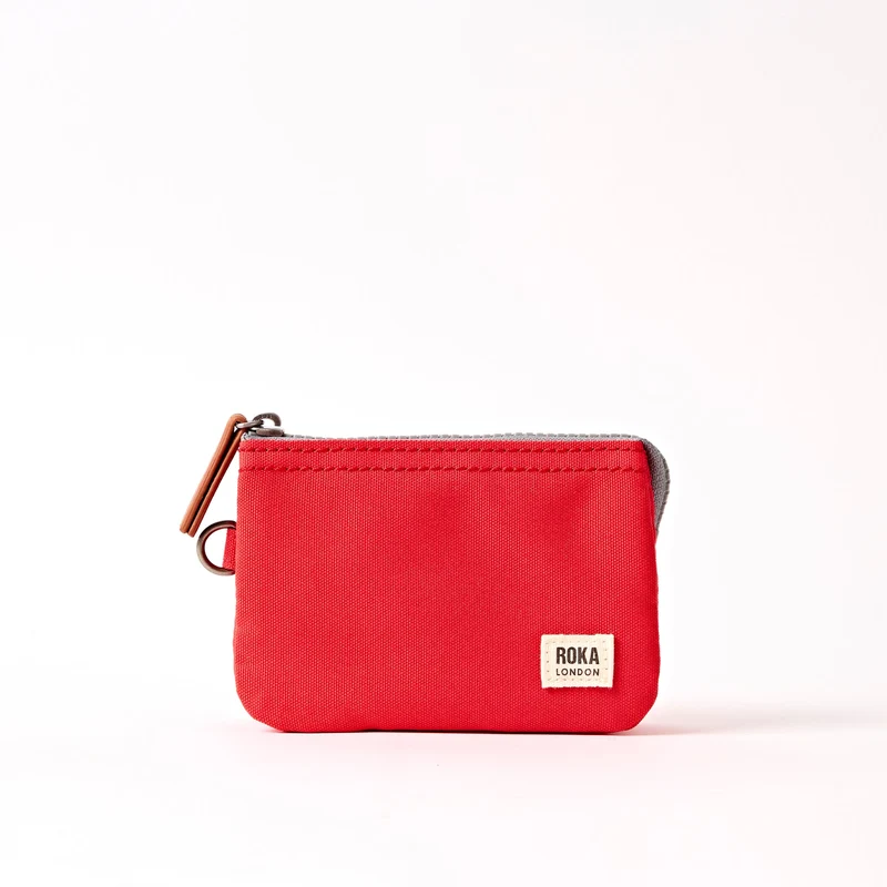 ROKA Carnaby Kleine, scharlachrote Handtasche aus recyceltem Canvas