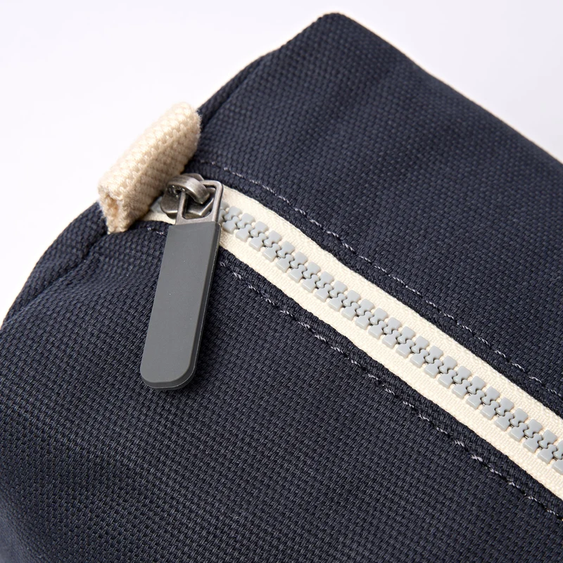 ROKA Mayfair Waschtasche aus Baumwoll-Canvas | Rauch