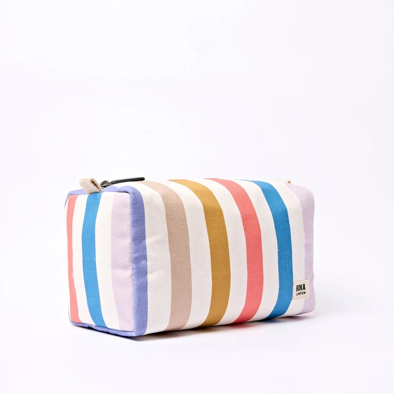 ROKA Mayfair Waschtasche aus Baumwoll-Canvas | Pastellfarbene Streifen