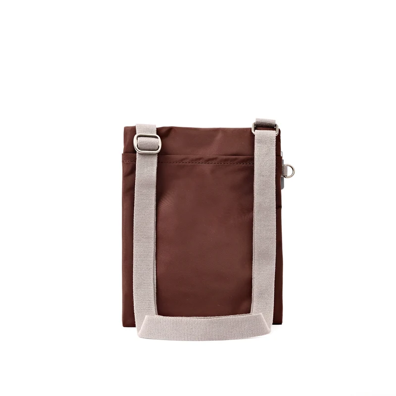 ROKA Chelsea B Rocky Road Tasche aus recyceltem Nylon