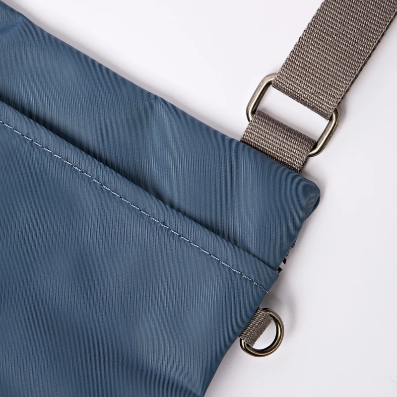 ROKA Chelsea B Airforce-Tasche aus recyceltem Nylon