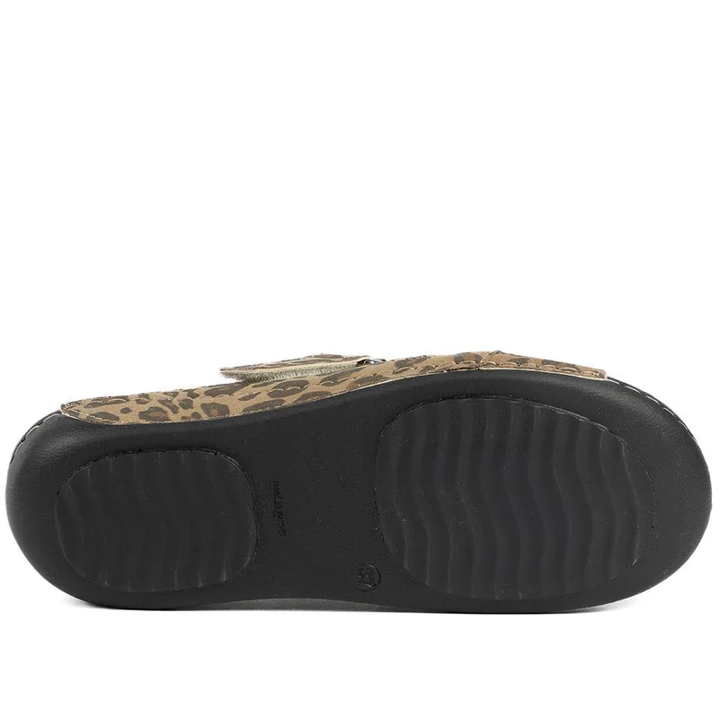 Lightweight Touch Fasten Mules - SERAY41001 / 327 547 - Leopard