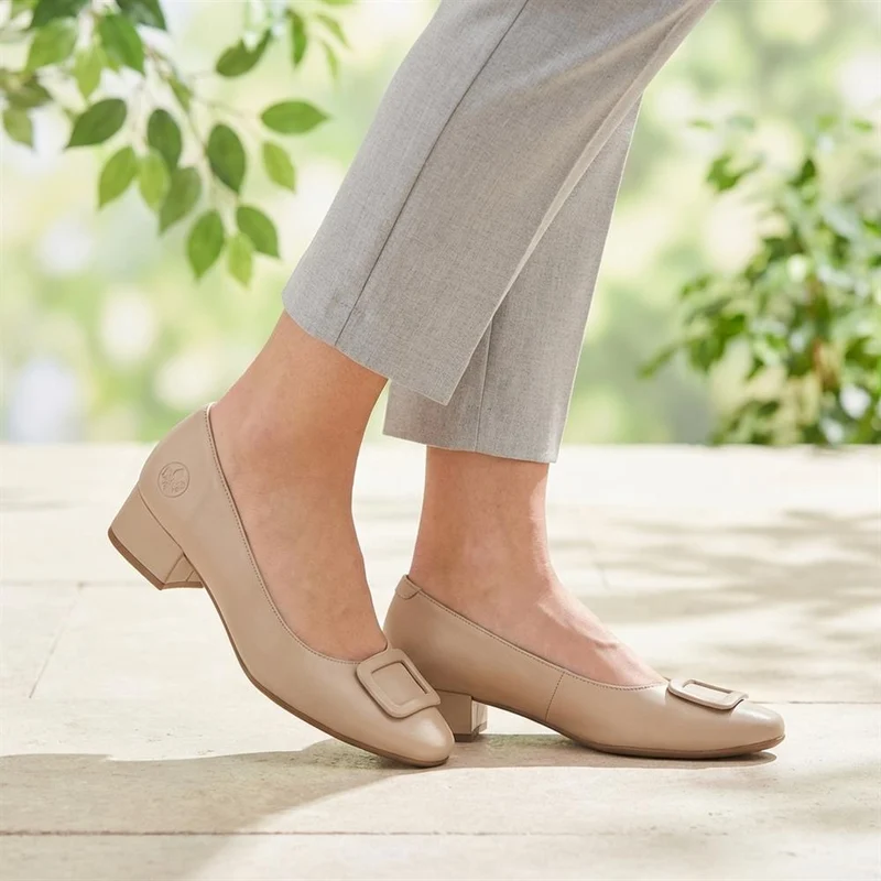 Rieker Smart Premium Leather Court Shoes - RKR43518 / 328 781 - Beige