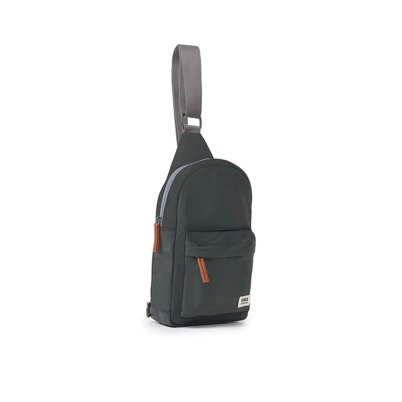 ROKA Willesden Große Tasche aus recyceltem Nylon | Thymian