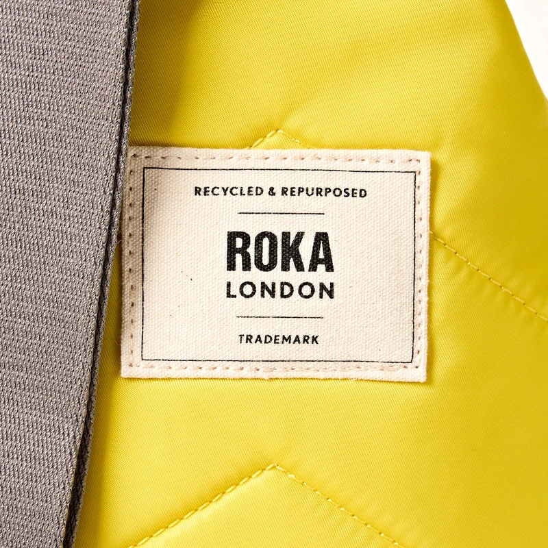 ROKA Willesden Große Tasche aus recyceltem Nylon | Passionsfrucht