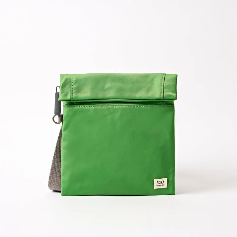 ROKA Stratford Kleine Tasche aus recyceltem Nylon | Online Lime