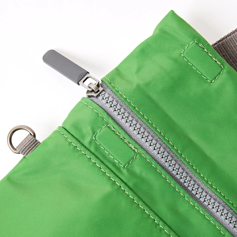 ROKA Stratford Kleine Tasche aus recyceltem Nylon | Online Lime