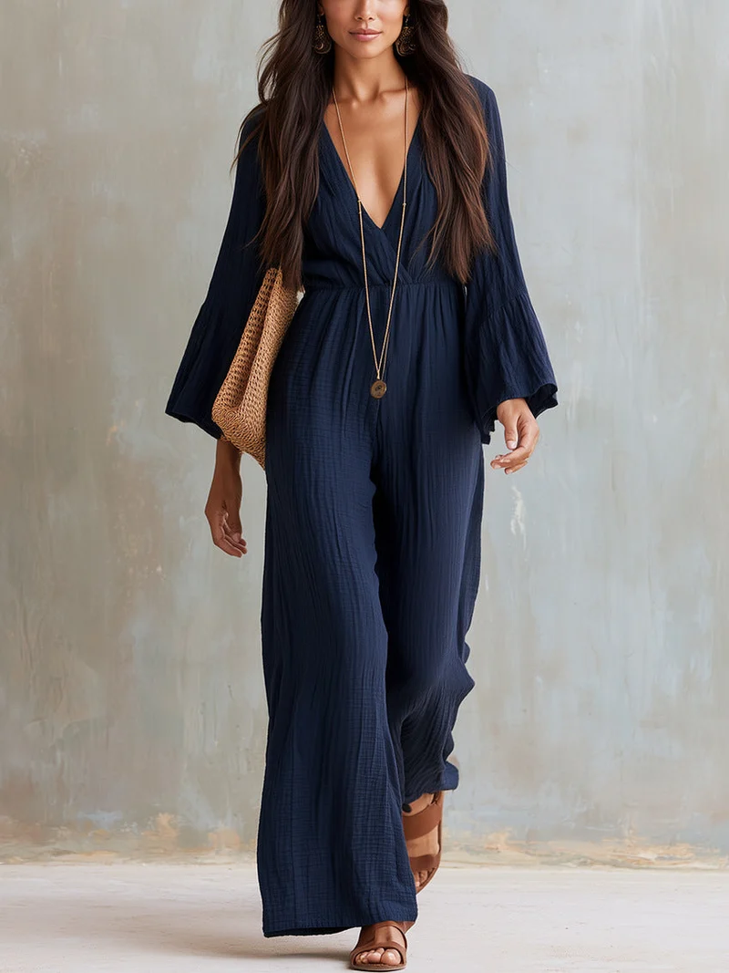 Magdlena – Luftiger Jumpsuit mit V-Ausschnitt