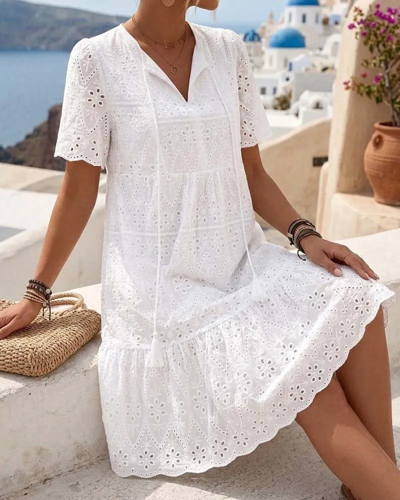 Aphinya – Durchbrochenes Kleid MIT Kurzen Ärmeln