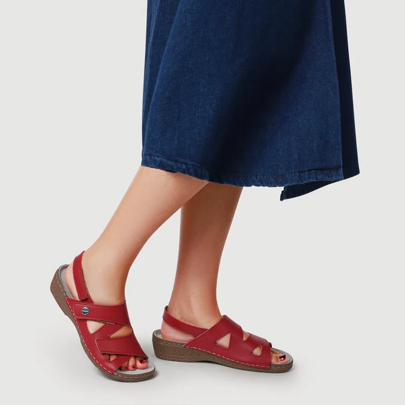Adjustable Leather Slingback Sandals - PATRI41004 / 327 613 - Red