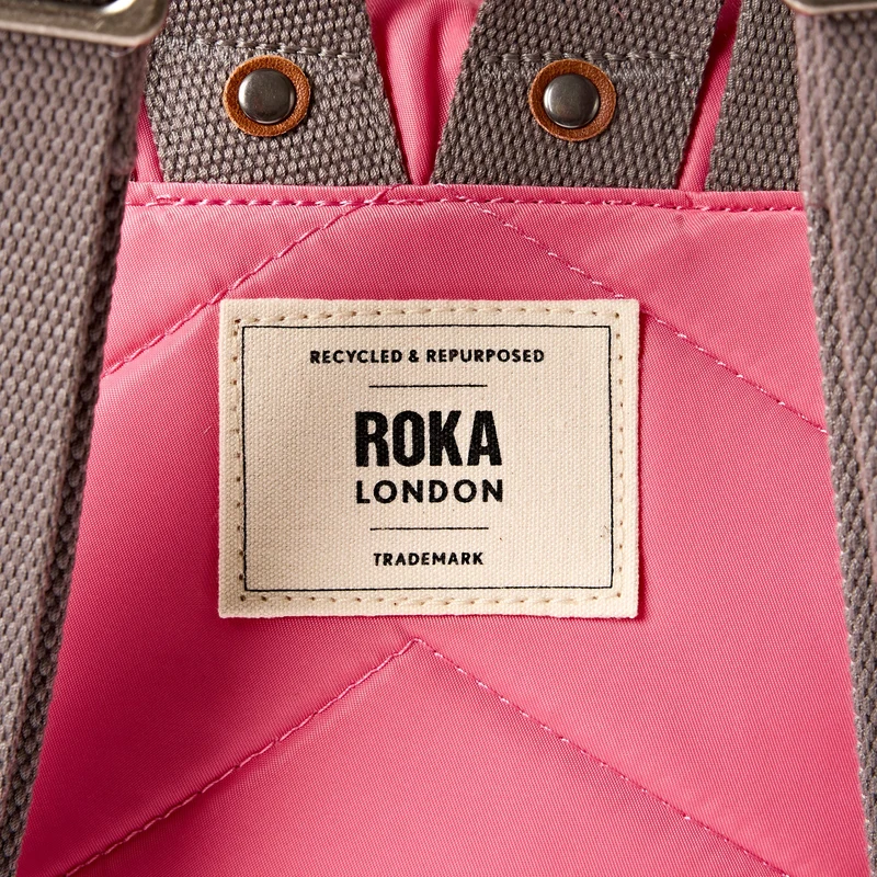 ROKA Bantry B Pink Lemonade Kleine Tasche aus recyceltem Nylon