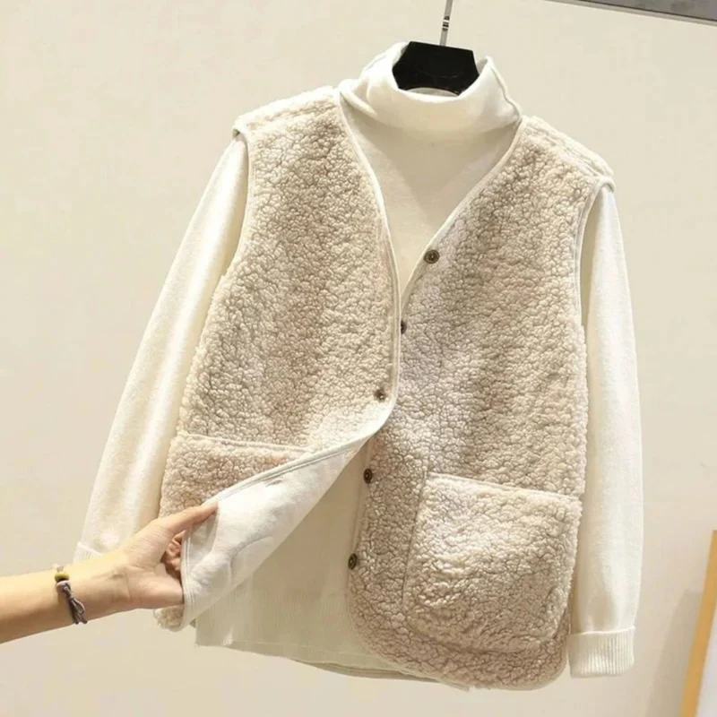 Lamia | Damen Weste aus Teddyfleece mit V Ausschnitt und Taschen