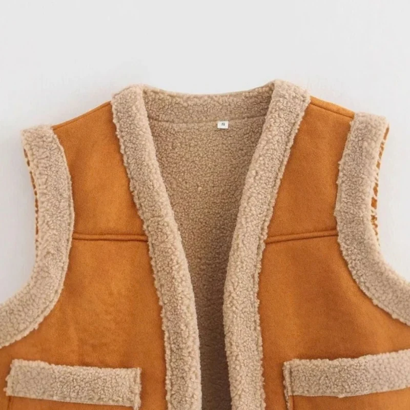 Adela | Damen Braune Weste mit Taschen und Fleece Details