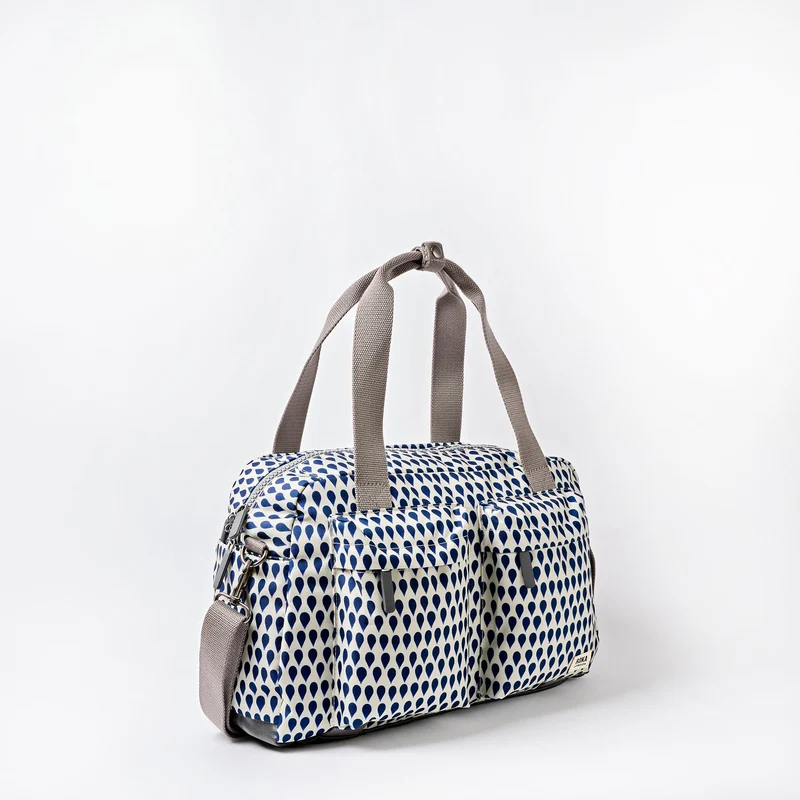 ROKA Gatwick Kleine Tasche aus recyceltem Canvas | Denim Rain Indigo