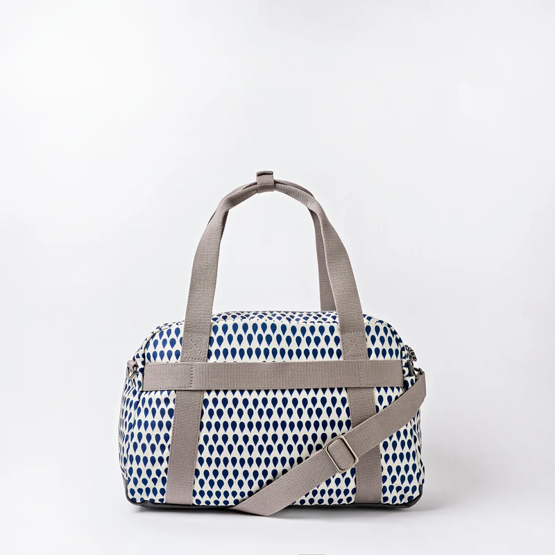ROKA Gatwick Kleine Tasche aus recyceltem Canvas | Denim Rain Indigo