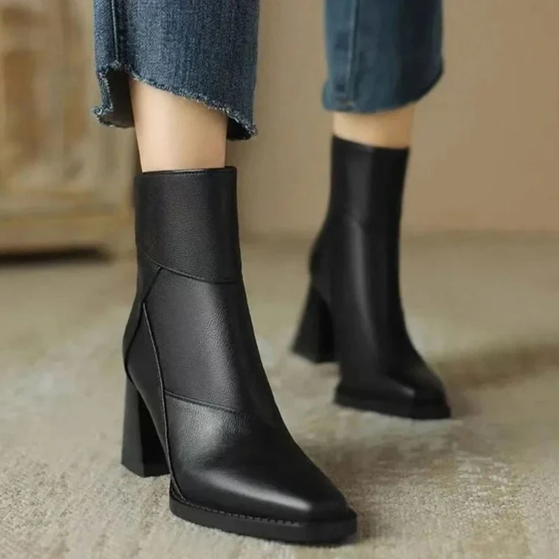 Nelly | Damen Orthopädische Stiefeletten mit Absatz und Details