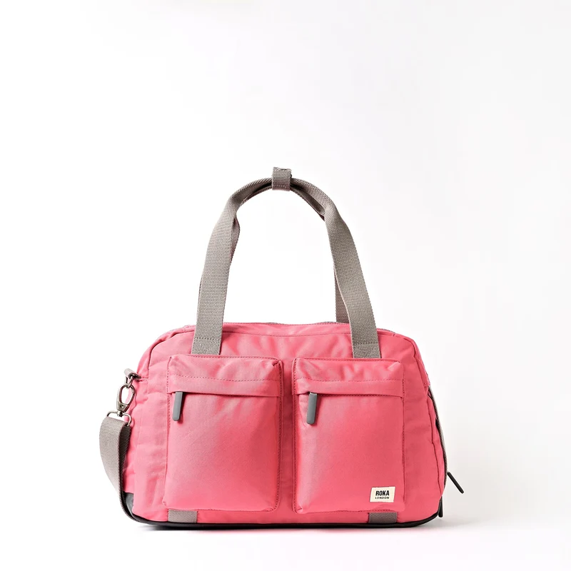 ROKA Gatwick Kleine Tasche aus recyceltem Canvas | Pink Lemonade