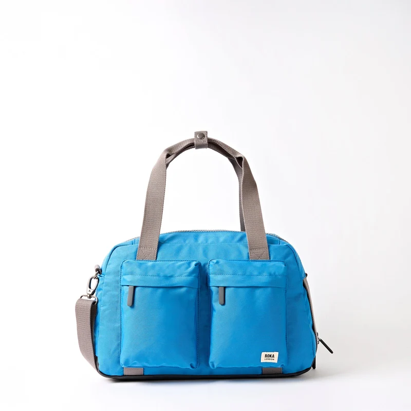 ROKA Gatwick Kleine Tasche aus recyceltem Canvas | Malibu Blau