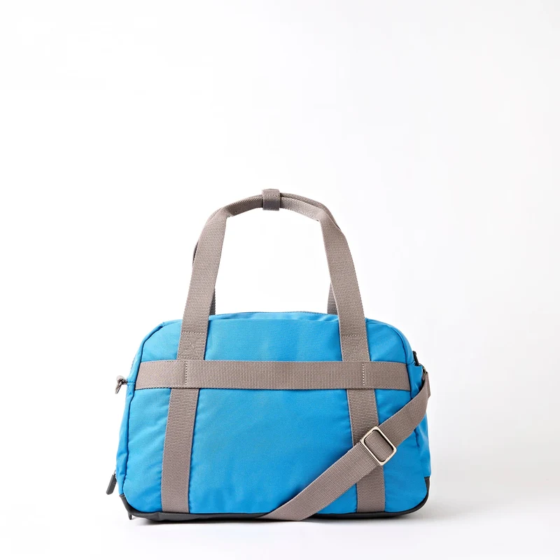 ROKA Gatwick Kleine Tasche aus recyceltem Canvas | Malibu Blau