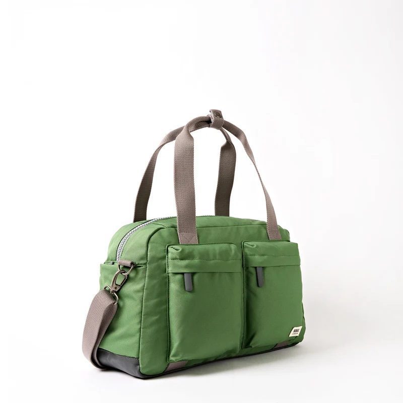 ROKA Gatwick Kleine Tasche aus recyceltem Canvas | Artischocke