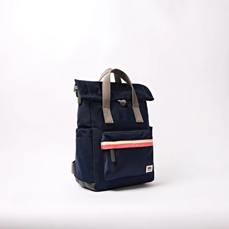 ROKA Canfield B Midnight Stripe Kleine Tasche aus recyceltem Nylon