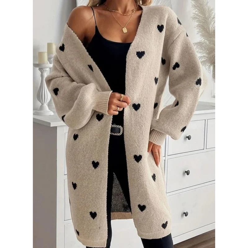 Ophelia | Damen Beige Strickjacke mit Herz Design und offener Front