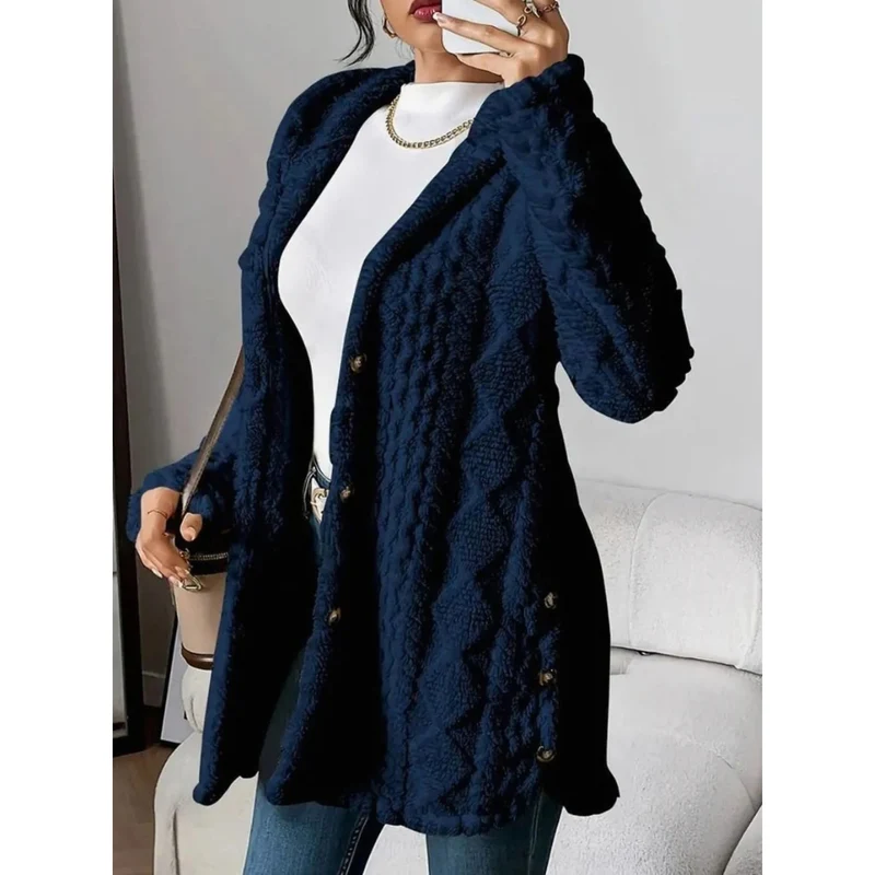 Milana | Damen Strickjacke mit Kapuze, Knöpfen und langem Schnitt