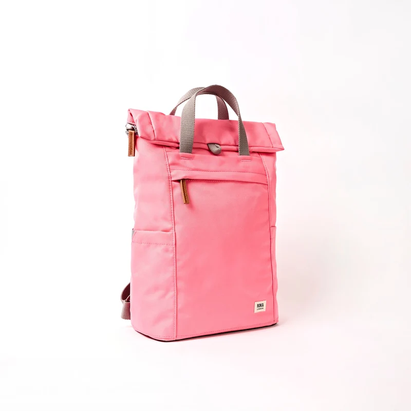 ROKA Finchley Eine mittelgroße Tasche aus recyceltem Canvas in der Farbe Pink Lemonade