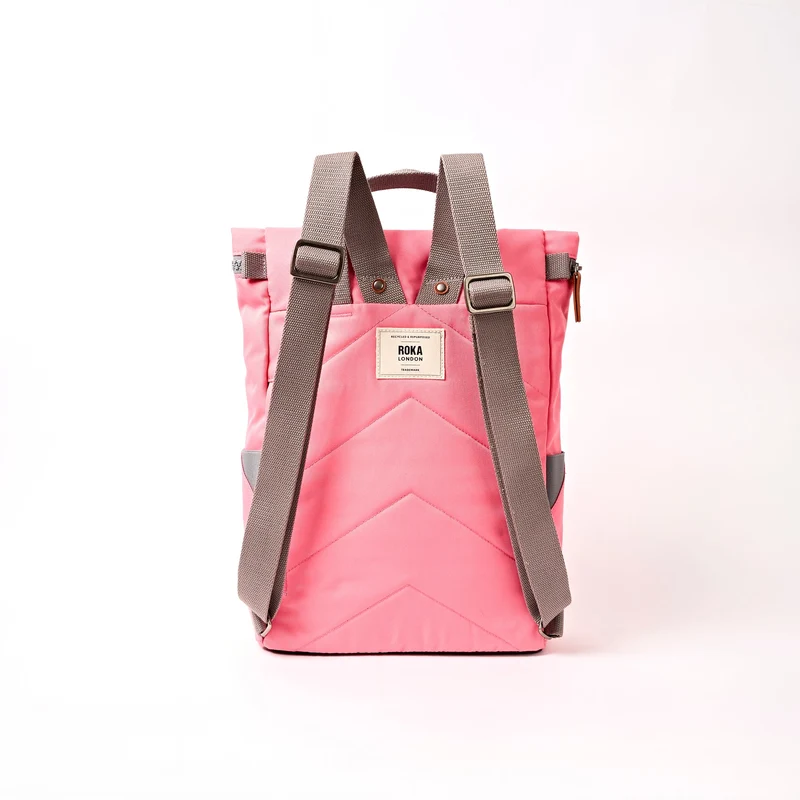 ROKA Finchley Eine mittelgroße Tasche aus recyceltem Canvas in der Farbe Pink Lemonade